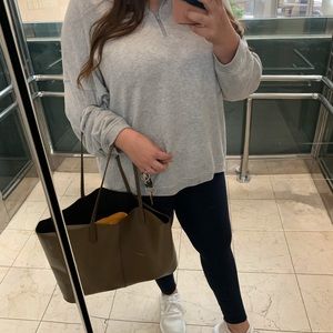 Meet your Posher, Alexandra